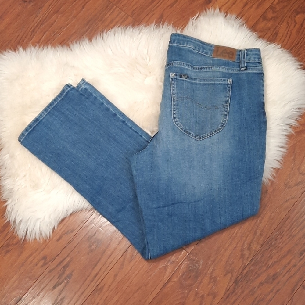 LEE Regular Fit Straight Leg Mid Rise Jeans - Picture 2 of 5
